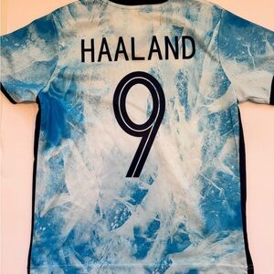 Haaland Norway(Norge) Soccer Jersey Set (Shirt and Shorts) Youth Size